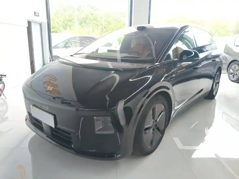 Li Auto Li i8, 2025