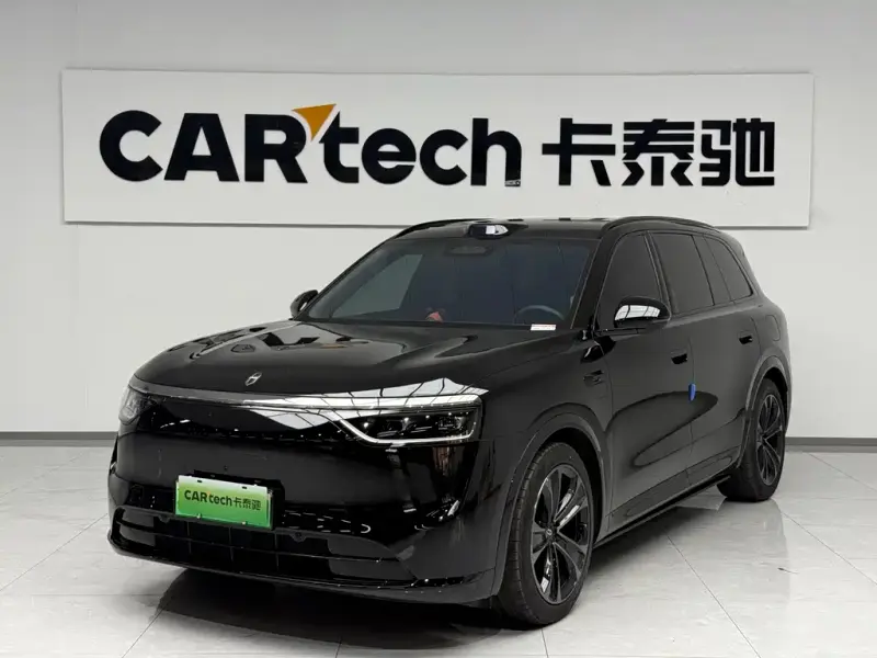 AITO M8, 2025