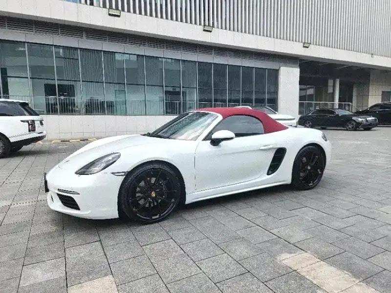 Porsche 718, 2022