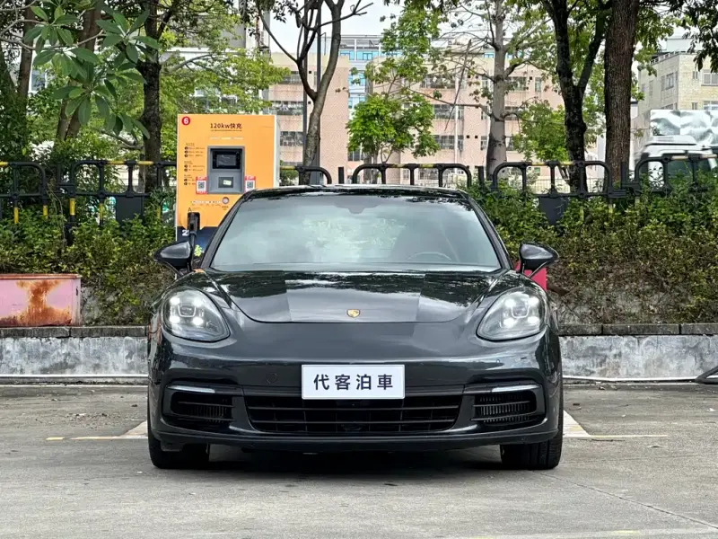 Porsche Panamera, 2020