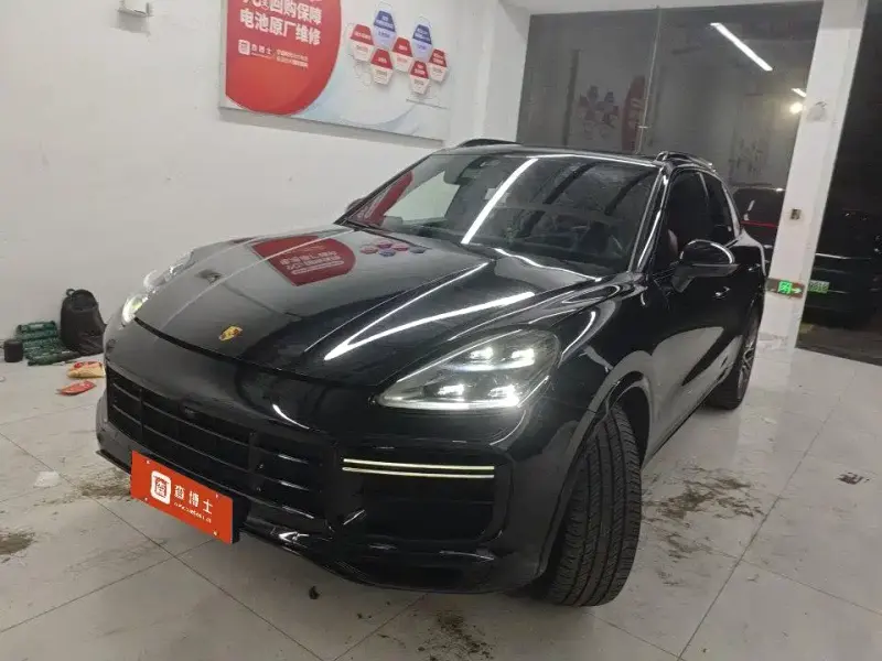 Porsche Cayenne, 2021