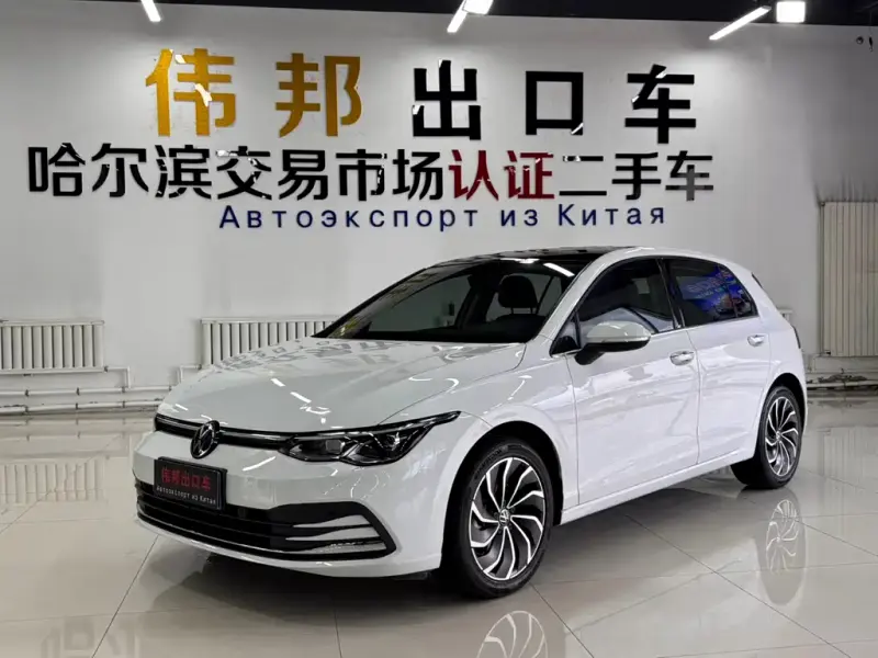 Volkswagen Golf, 2023