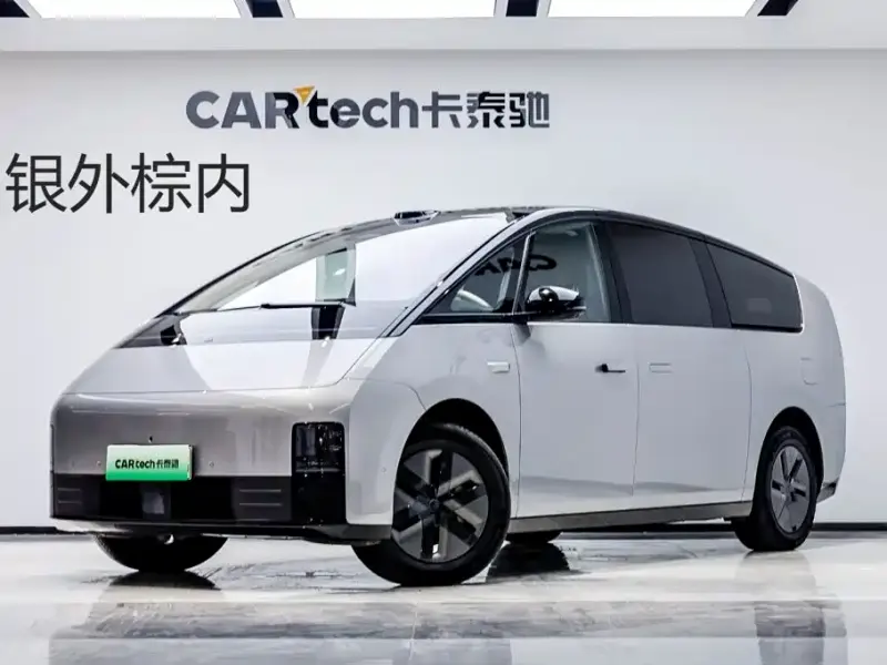 Li Auto Li MEGA, 2025