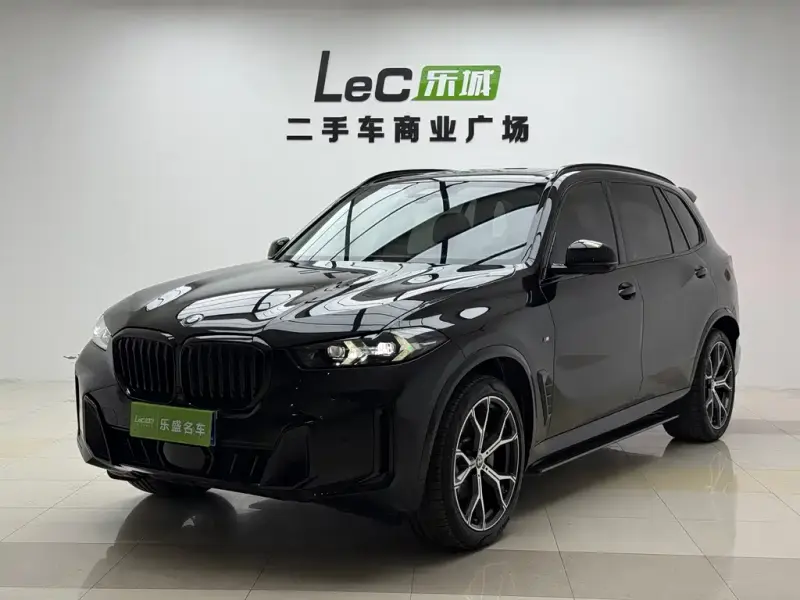 BMW X5 BMW X5 2025 xDrive 30Li Premium Type M Sport Night Package, 2024 — фото 1