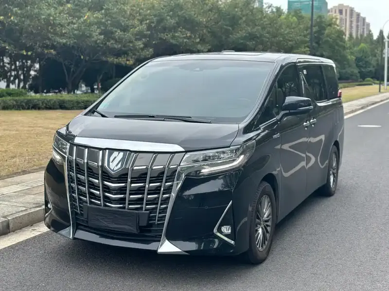 Toyota Alphard, 2022