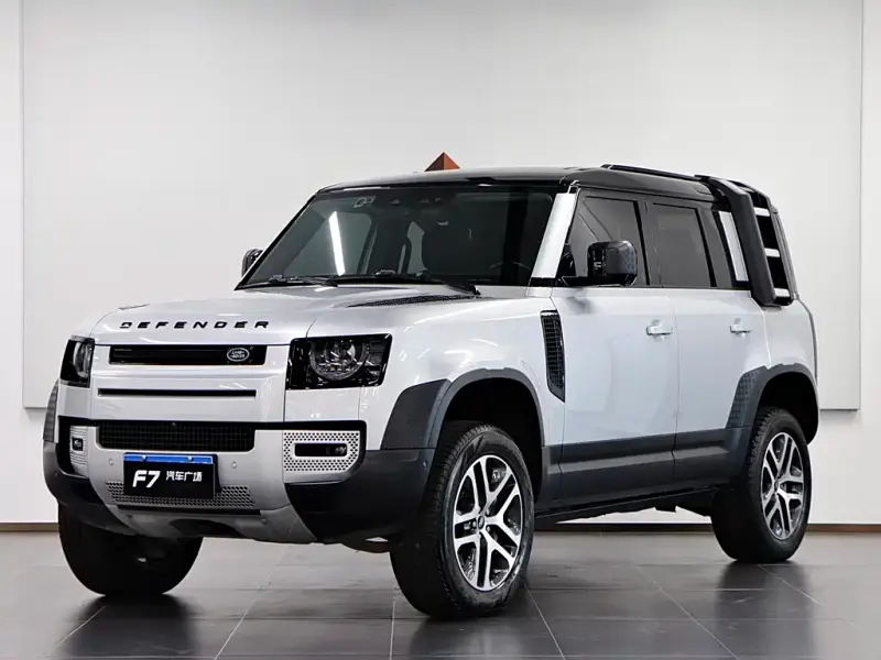 Land Rover Defender, 2022