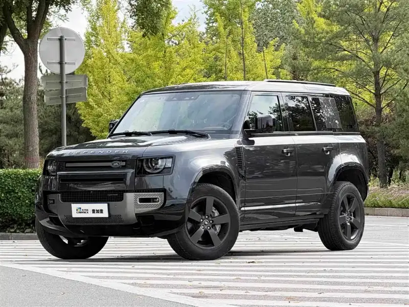 Land Rover Defender, 2023