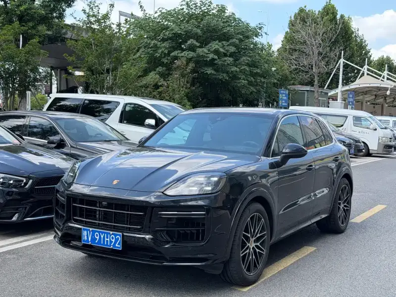 Porsche Cayenne, 2025