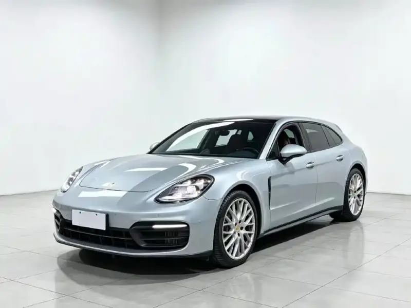 Porsche Panamera, 2022