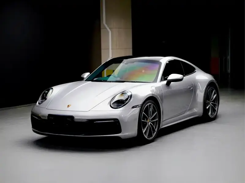 Porsche 911, 2024