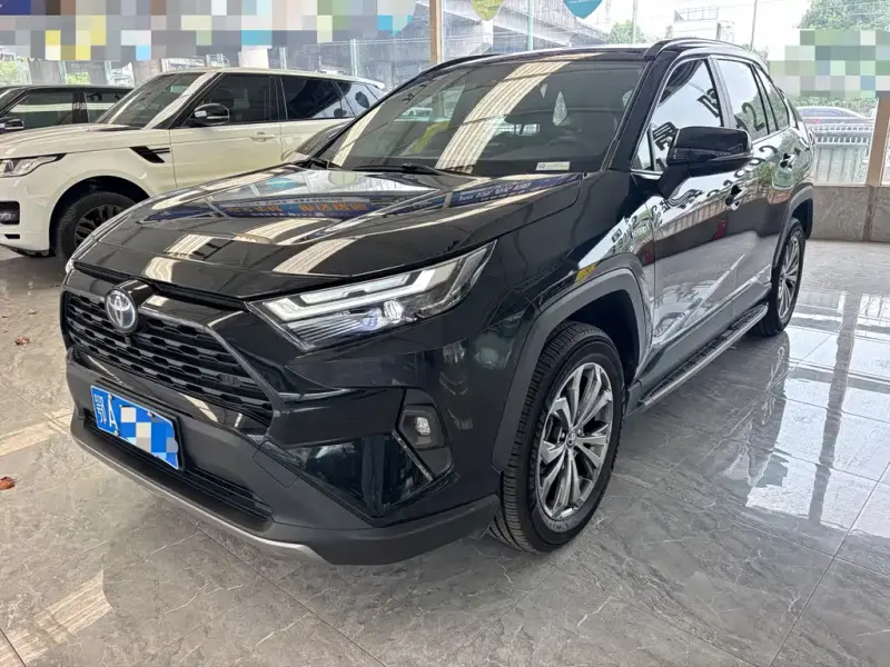 Toyota RAV4, 2023