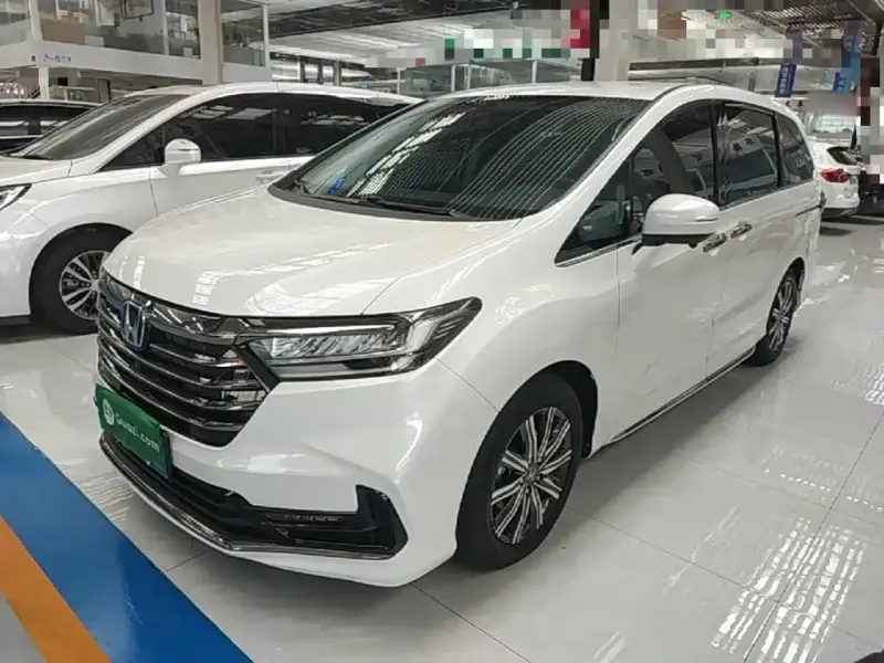 Honda Odyssey Honda Odyssey 2024 2.0L e:HEV Sharp Delight Edition, 2025 — фото 1