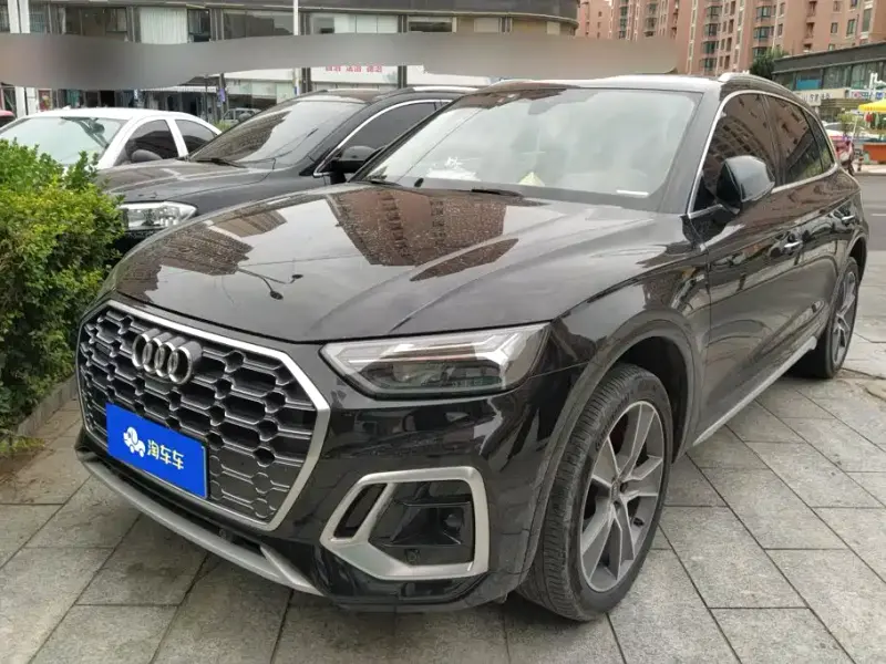 Audi Q5L, 2022