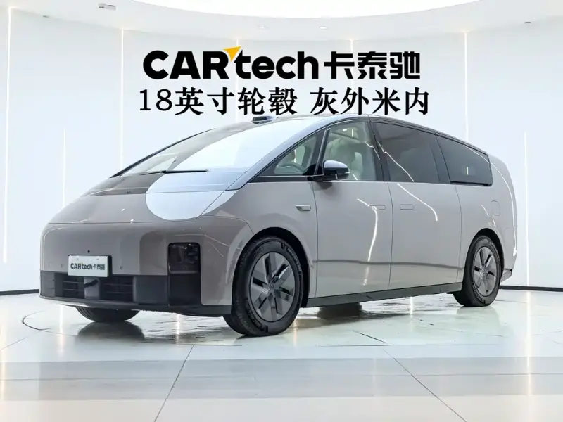Li Auto Li MEGA, 2025