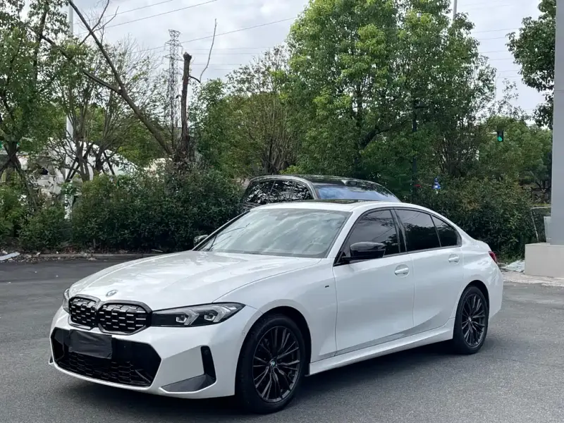 BMW 3 Series, 2023