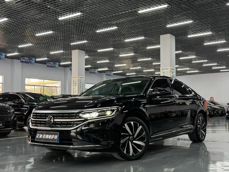 Volkswagen Passat, 2023
