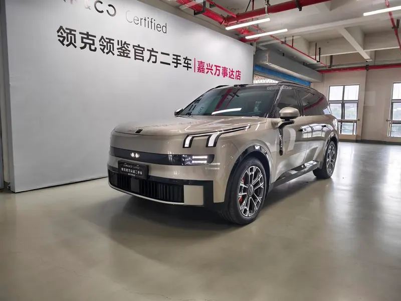 Lynk & Co 900, 2025