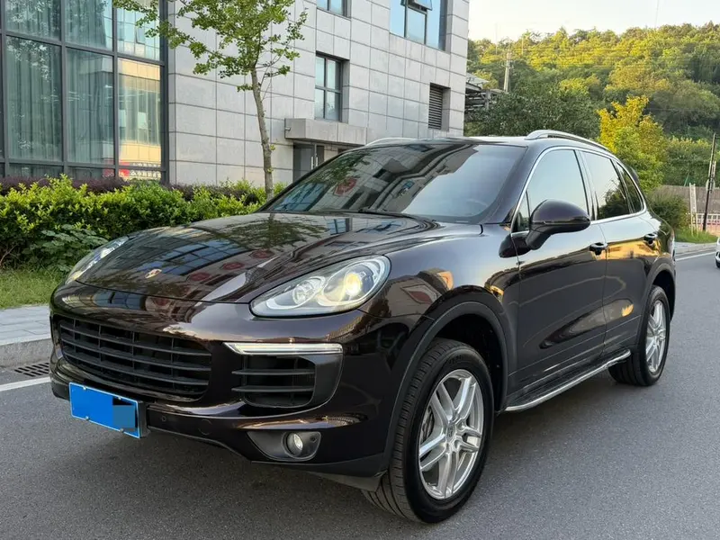 Porsche Cayenne, 2015