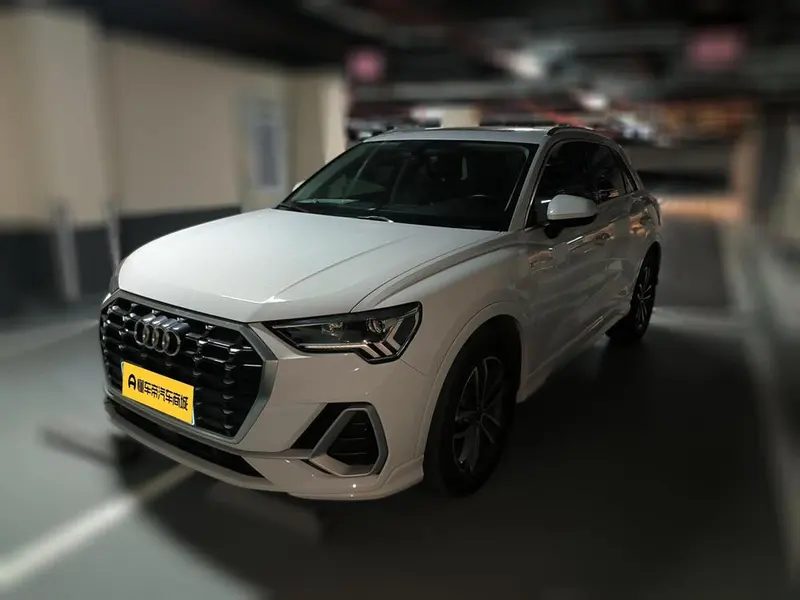 Audi Q3, 2022