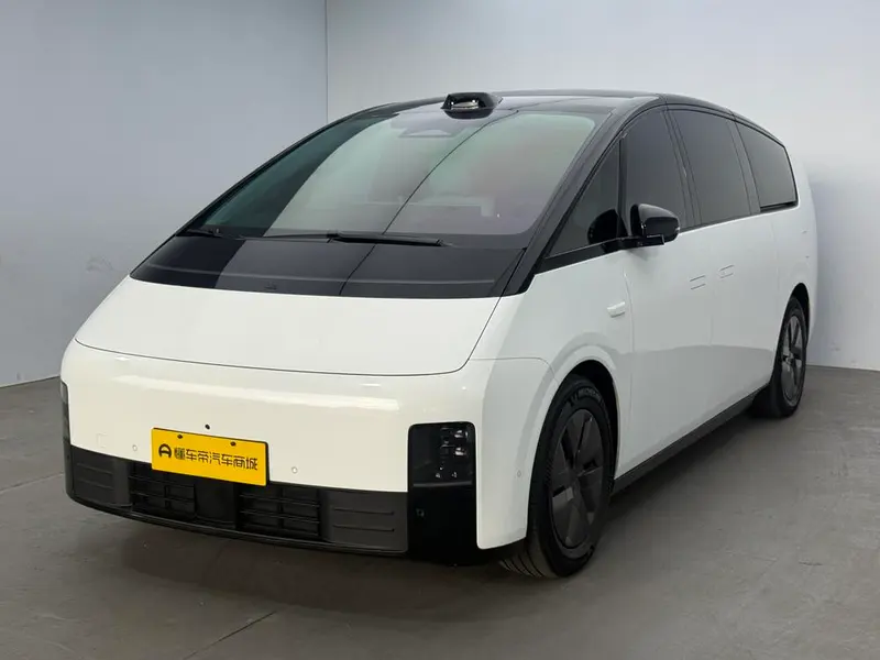 Li Auto MEGA, 2024