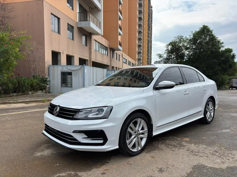 Volkswagen Sagitar, 2018