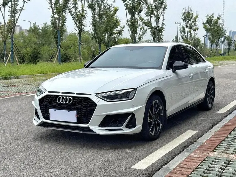 Audi A4L 40 TFSI Luxury Version, 2023 — фото 1