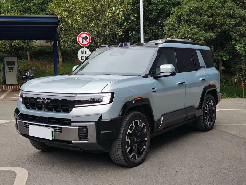 Fangchengbao Leopard 8, 2025