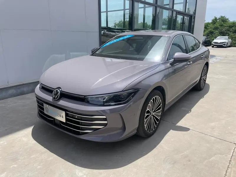 Volkswagen Passat, 2025
