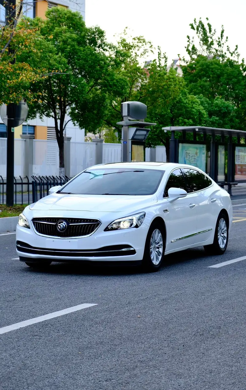 Buick LaCrosse, 2016
