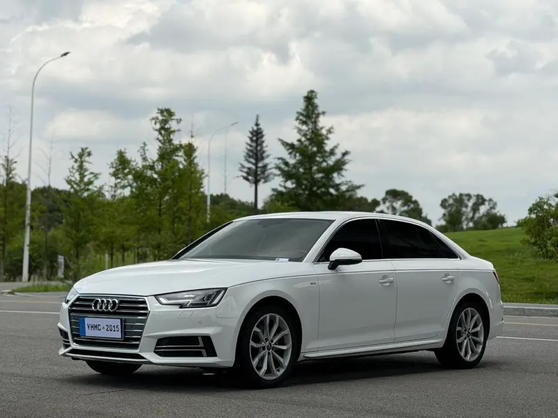 Audi A4L, 2018