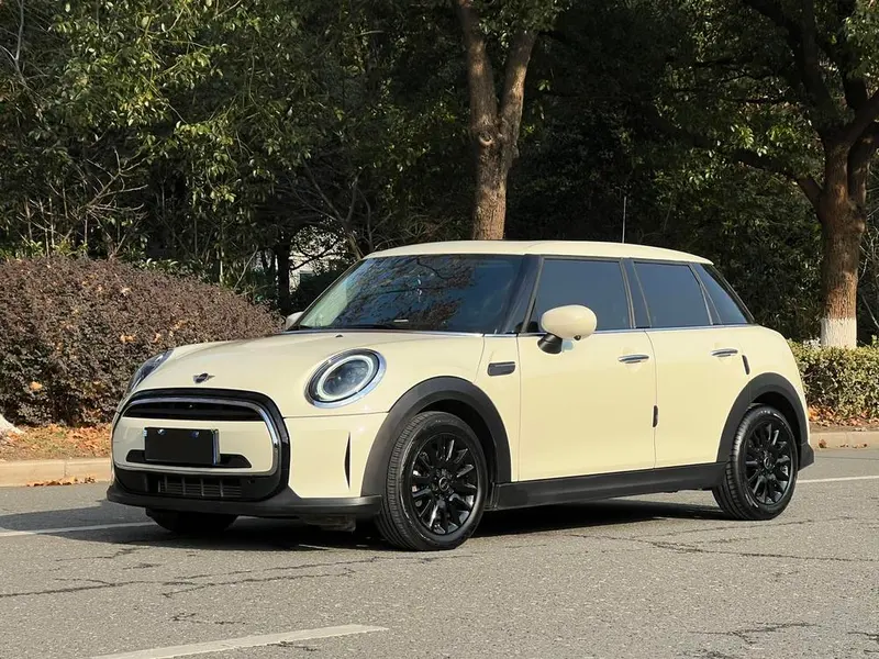 MINI MINI, 2023