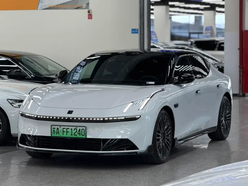 Lynk & Co 10 EM-P, 2025