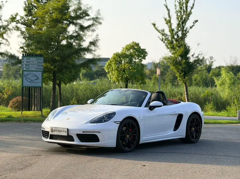 Porsche 718, 2016