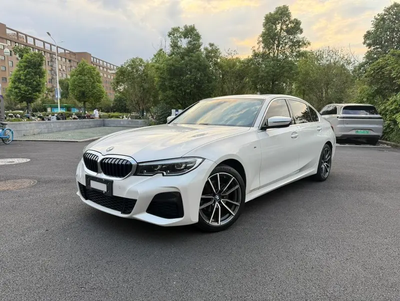 BMW 3-Series, 2021