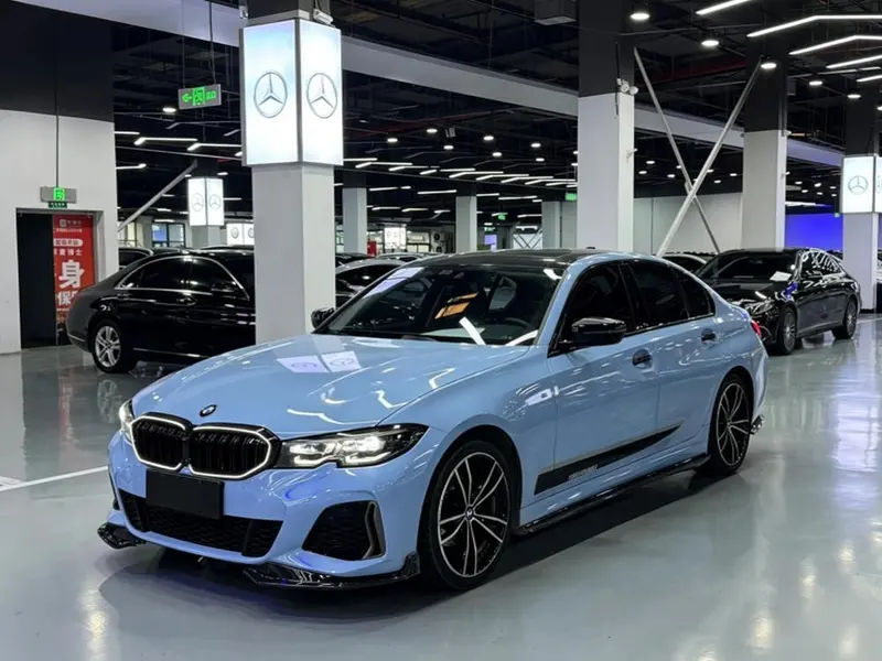 BMW 3-Series, 2022