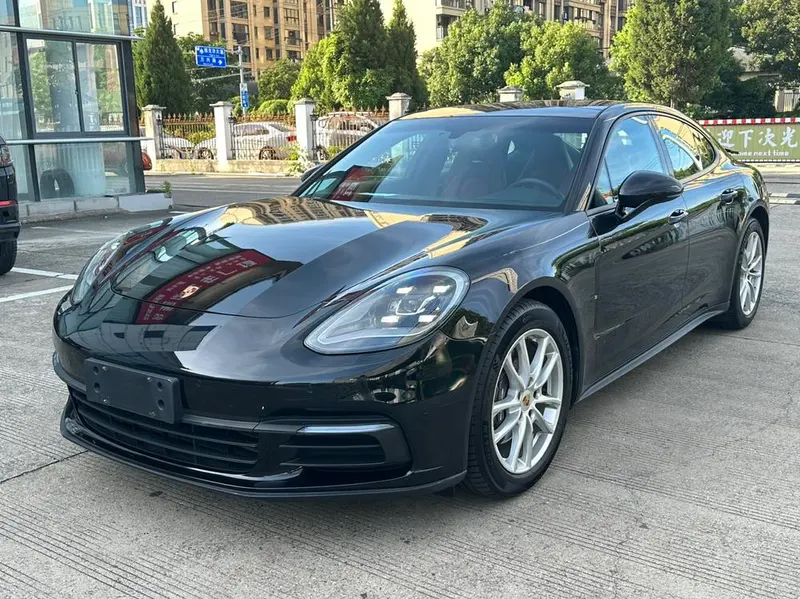 Porsche Panamera, 2017