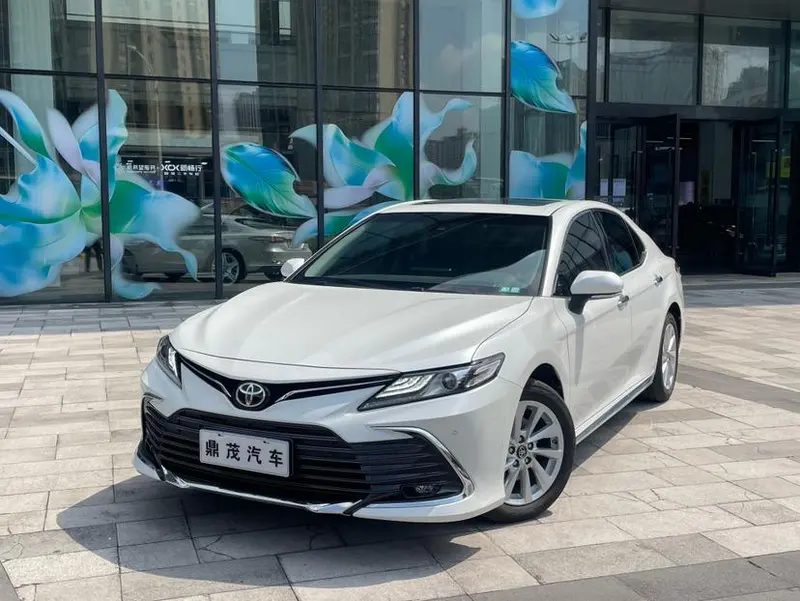 Toyota Camry, 2023
