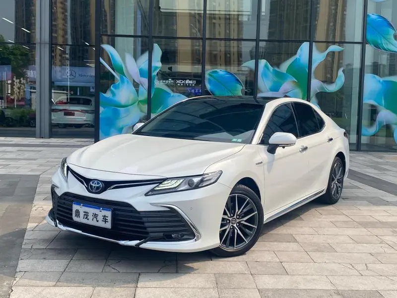Toyota Camry, 2023