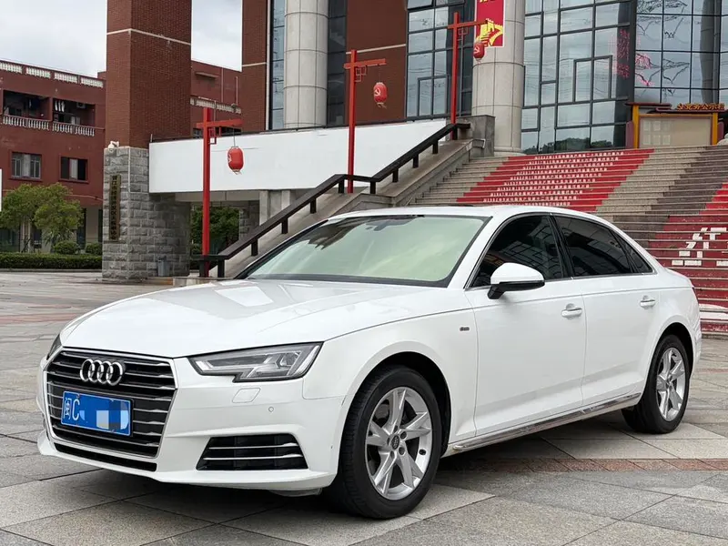 Audi A4L, 2018