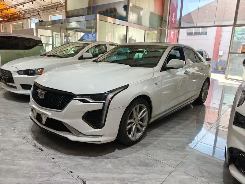 Cadillac CT4, 2021