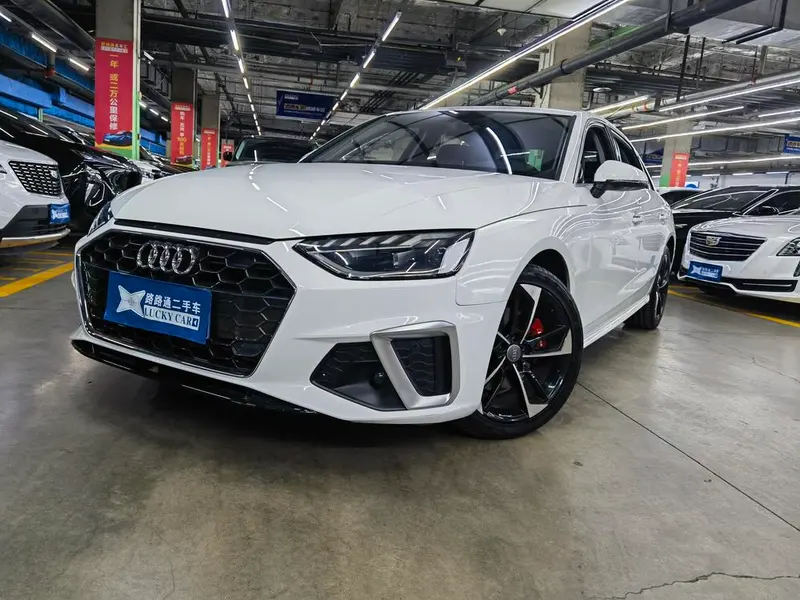 Audi A4L, 2020