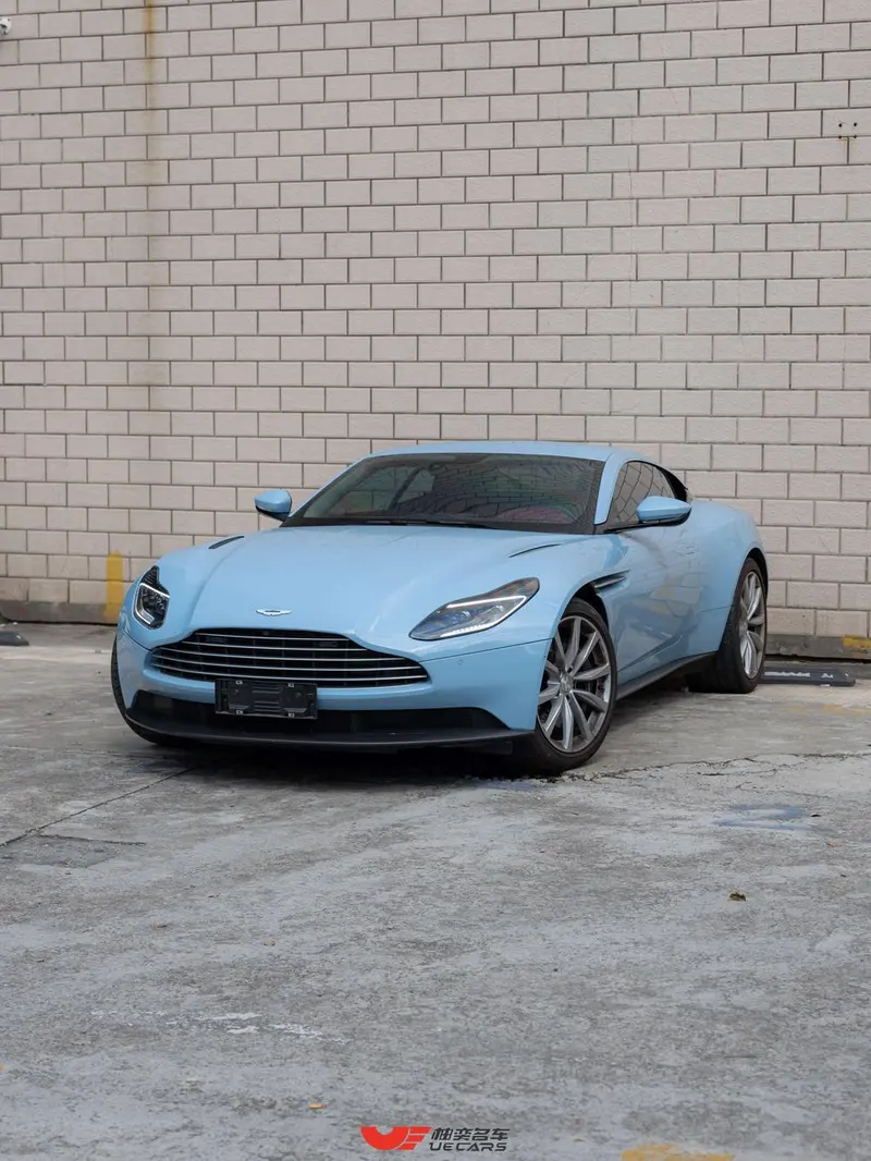 Aston Martin DB11, 2019