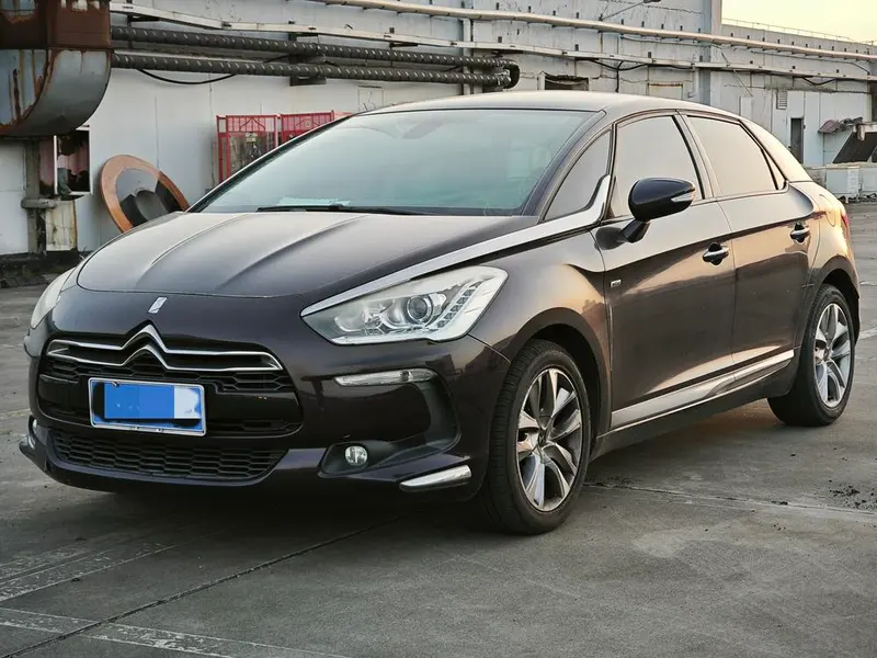 DS 5, 2014