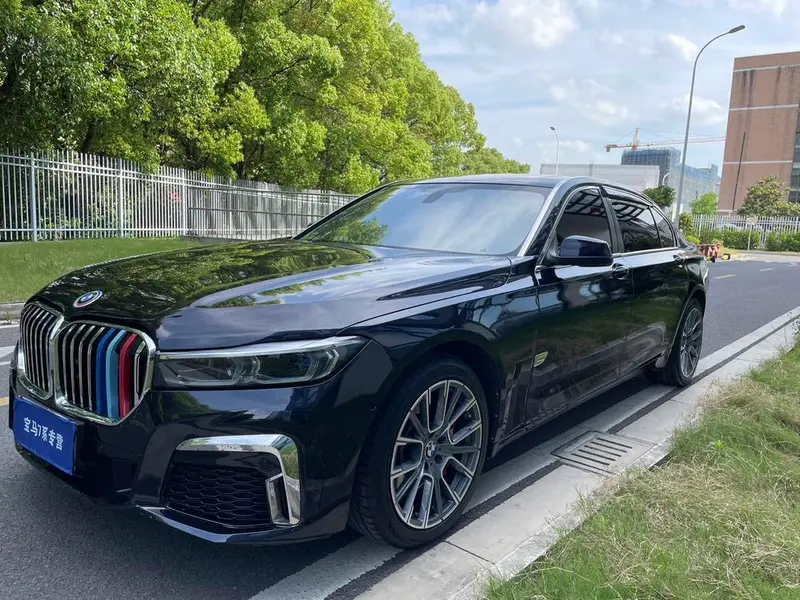BMW 7-Series, 2010