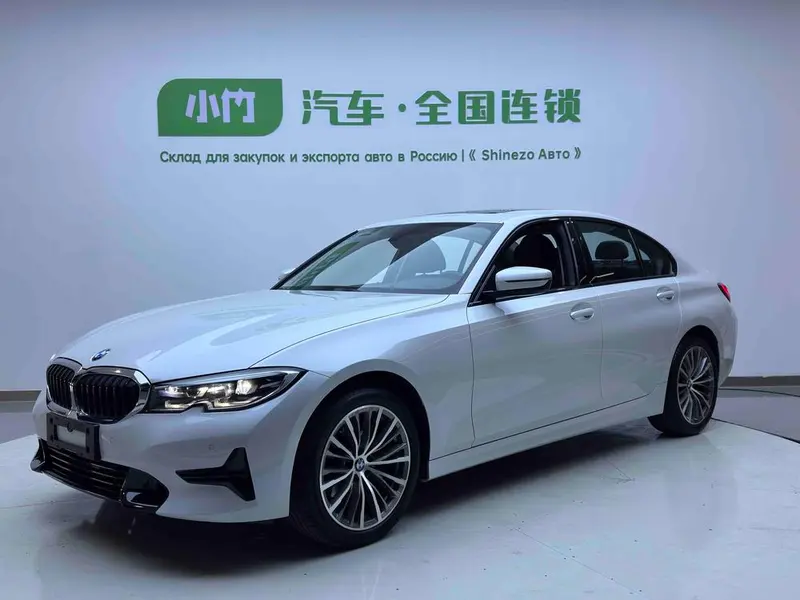 BMW 3-Series, 2022