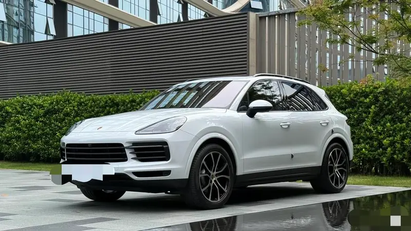 Porsche Cayenne, 2023