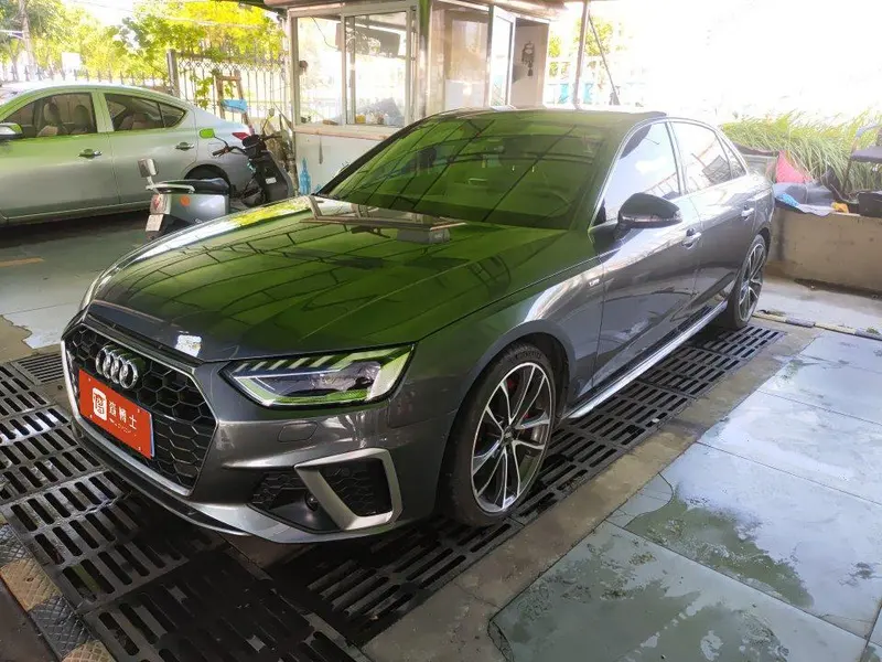 Audi A4L, 2020