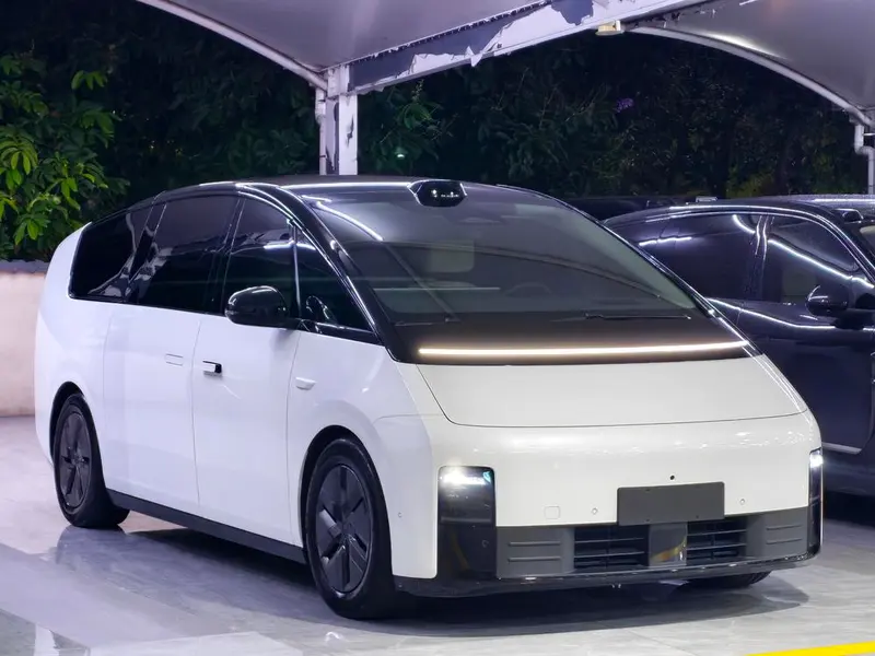 Li Auto MEGA, 2024