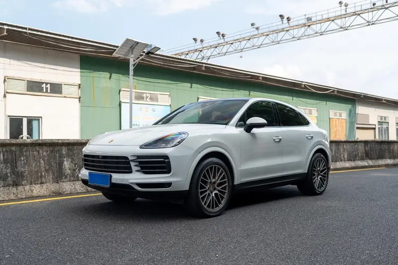 Porsche Cayenne Coupé, 2022