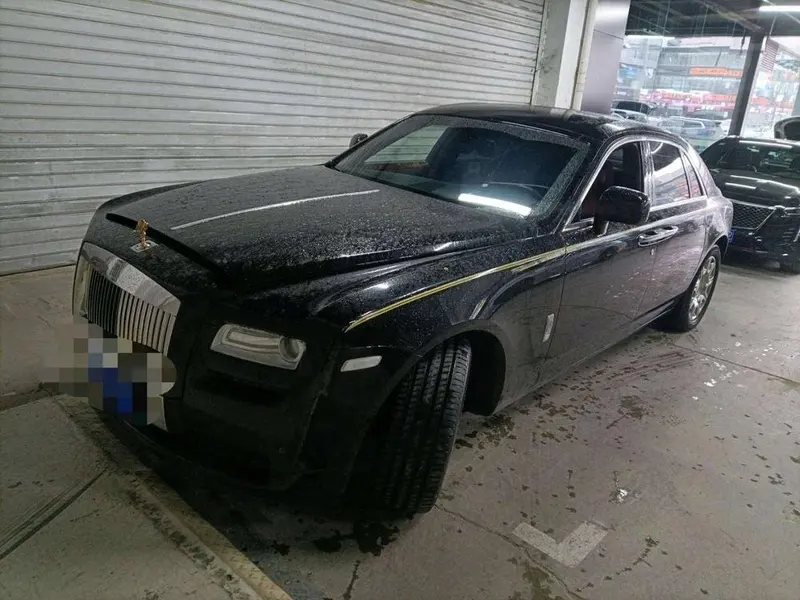 Rolls-Royce Ghost, 2010